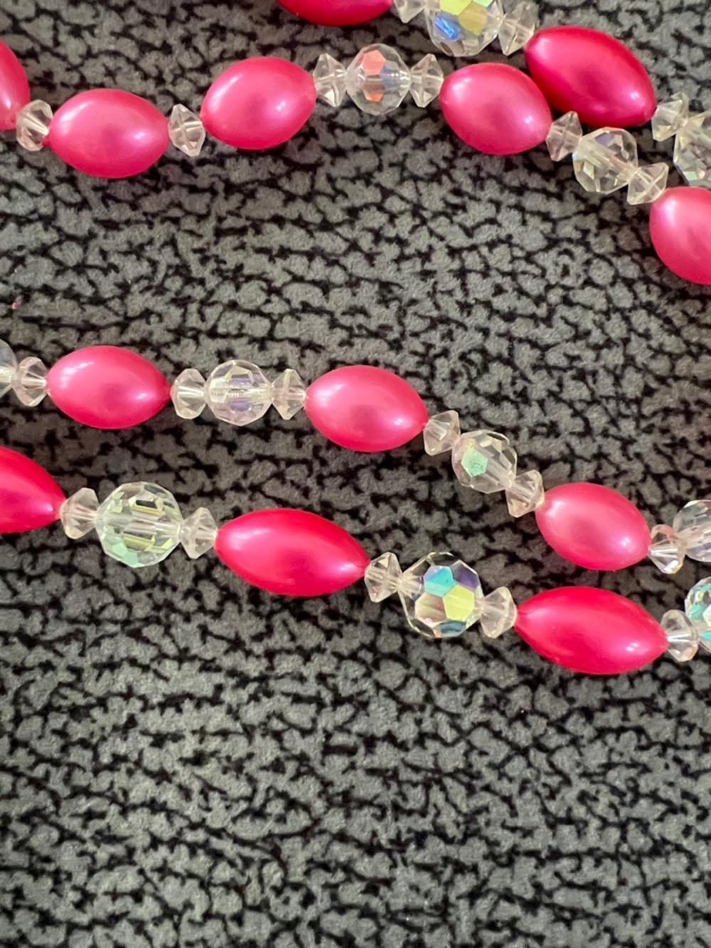VINTAGE Fuchsia Pink Double-Strand Beaded Choker Necklace with Glass Crystals - Picture 4 of 7